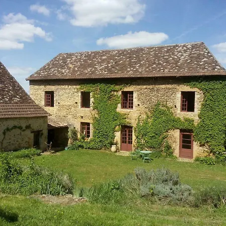Holiday home Touvent Maison Au Milieu Des Bois *